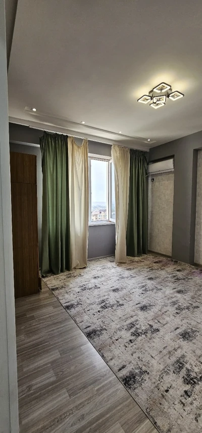 2-комн. квартира, 9 этаж, 60м², 19мкр — миниатюра 2