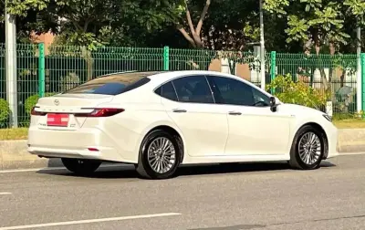 Toyota Camry, 2025 — миниатюра 3