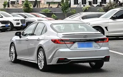 Toyota Camry, 2025 — миниатюра 9