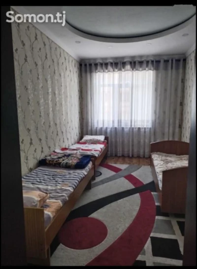 3-комн. квартира, 2 этаж, 80м², 19мкр — миниатюра 2
