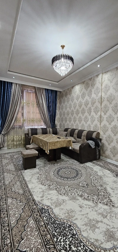 2-комн. квартира, 4 этаж, 70м², 20мкр — миниатюра 2