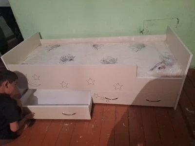 Кровать — миниатюра 3