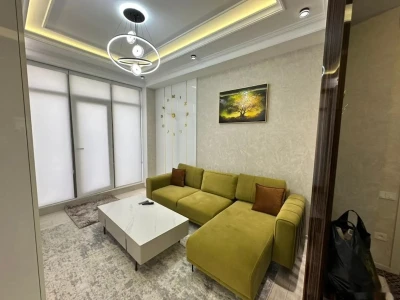 2-комн. квартира, 11 этаж, 60м², 17мкр — миниатюра 1