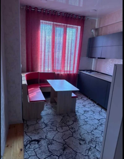 2-комн. квартира, 3 этаж, 71м², 19мкр — миниатюра 2