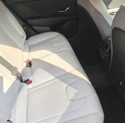 Hyundai Elantra, 2022