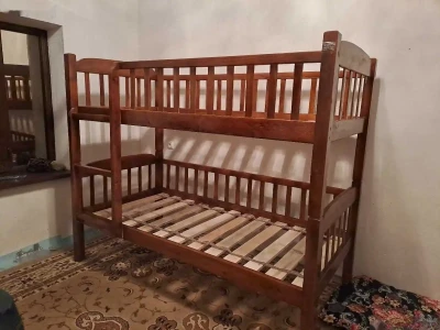 Двухъярусная кровать — миниатюра 1
