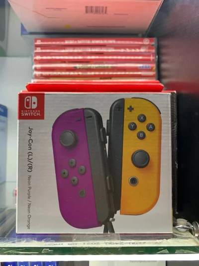 Набор контроллеров Joy-Con L/R для Nintendo Switch — миниатюра 1