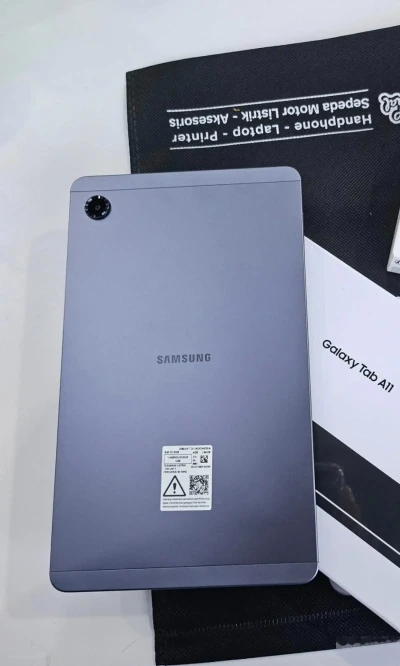 Планшет Samsung Galaxy A11 4/64Gb — миниатюра 3