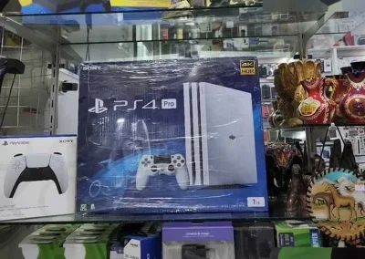 Игровая приставка Playstation 4pro — миниатюра 1