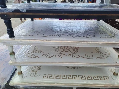 Стол — миниатюра 1