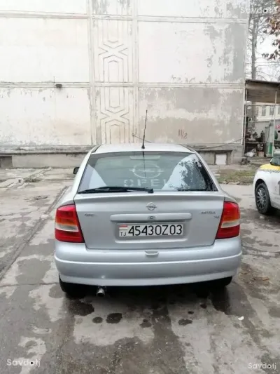 Opel Astra j 1998