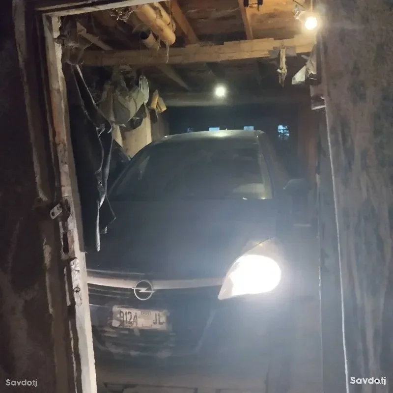 Opel Astra h 2006