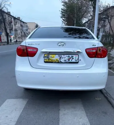 Hyundai Avante 2010