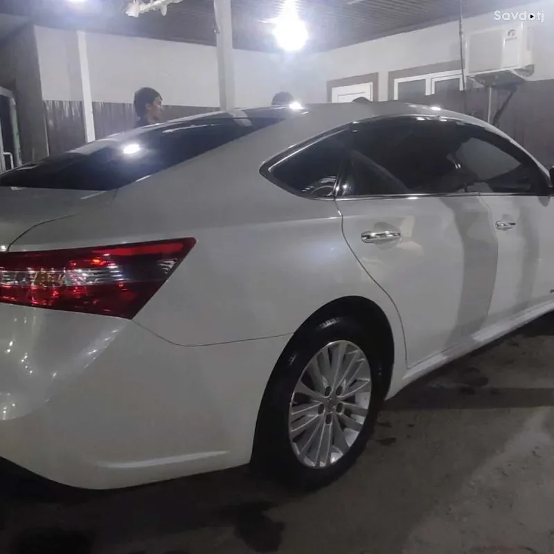 Toyota Avalon 2013