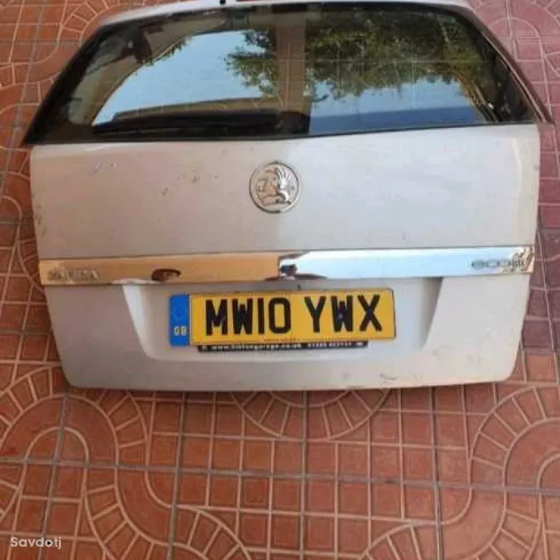 Багажник от Opel Zafira b