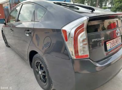 Toyota Prius 2014