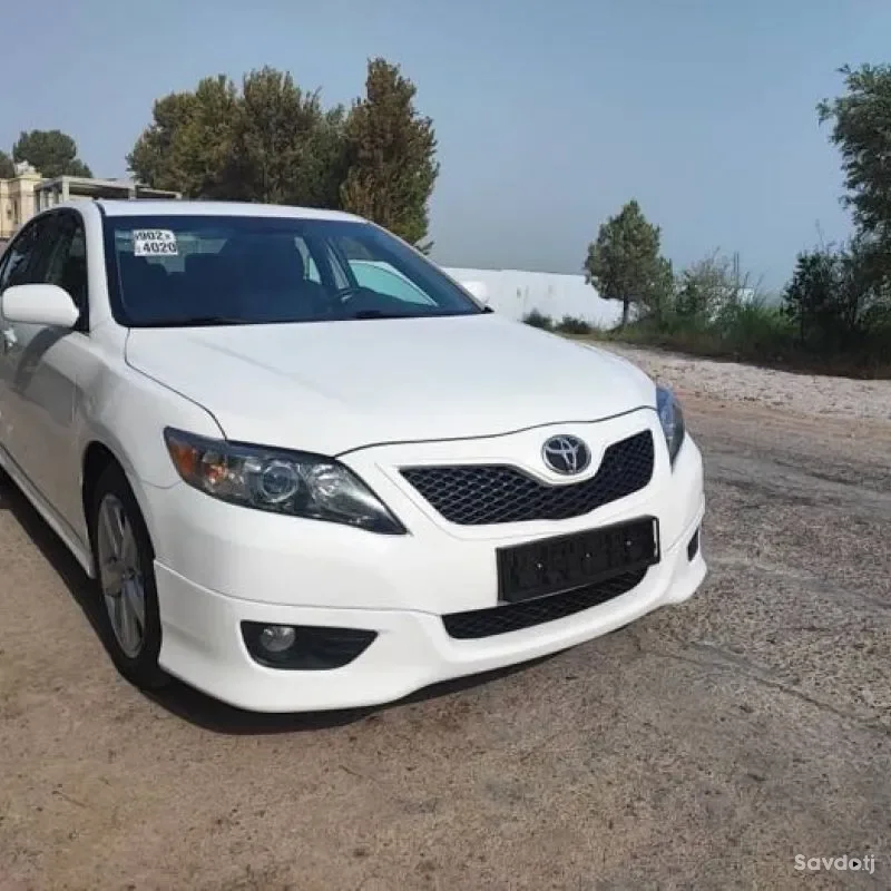 Toyota Camry 2011