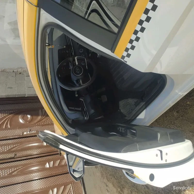 Hyundai Elantra 2022