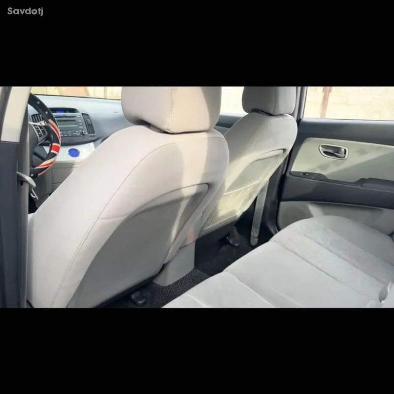 Hyundai Avante 2010