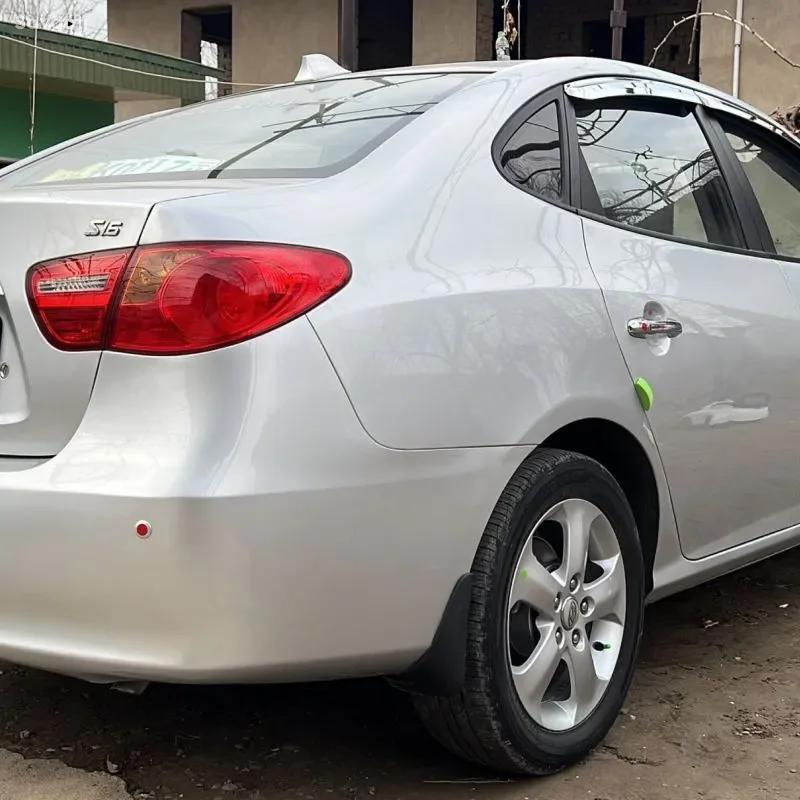 Hyundai Avante 2010