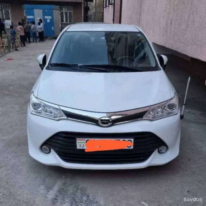 Лобовое стекло Toyota Fielder 2012-
