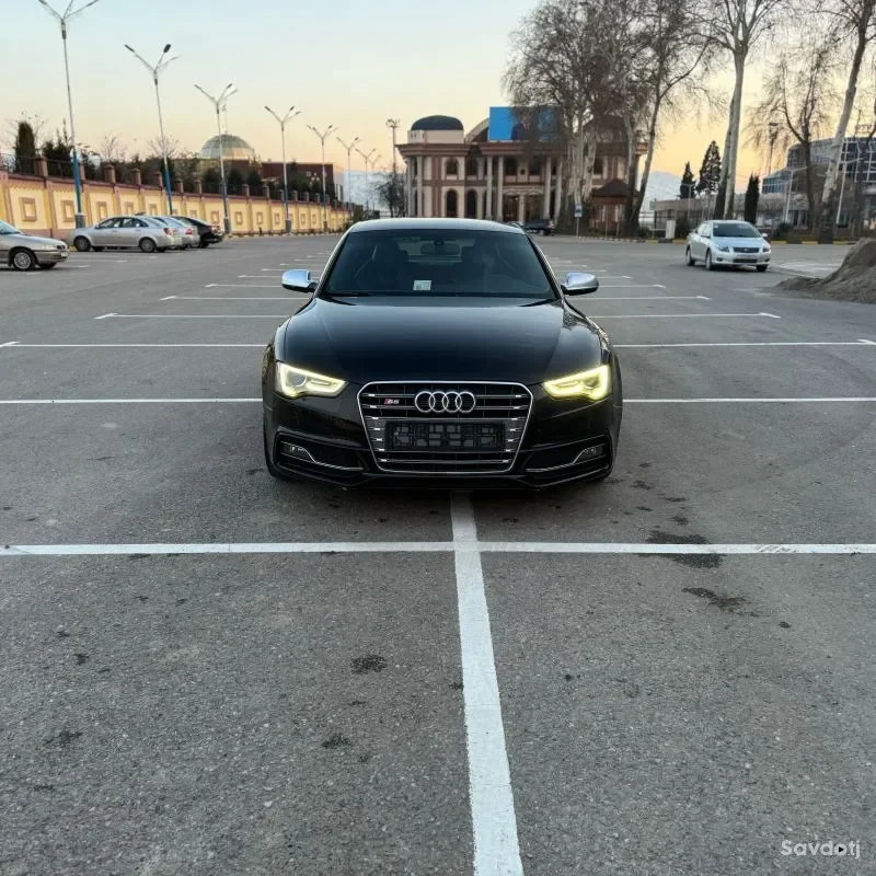 Audi S5 2013