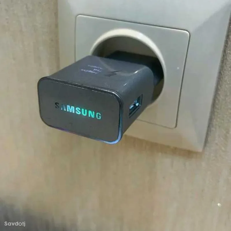 Зарядное устройство Samsung с подсветкой 