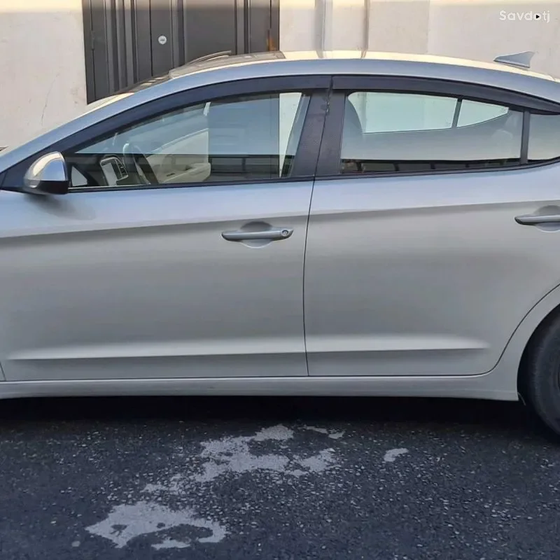 Hyundai Elantra 2017