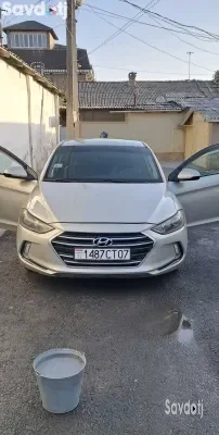 Hyundai Elantra 2017