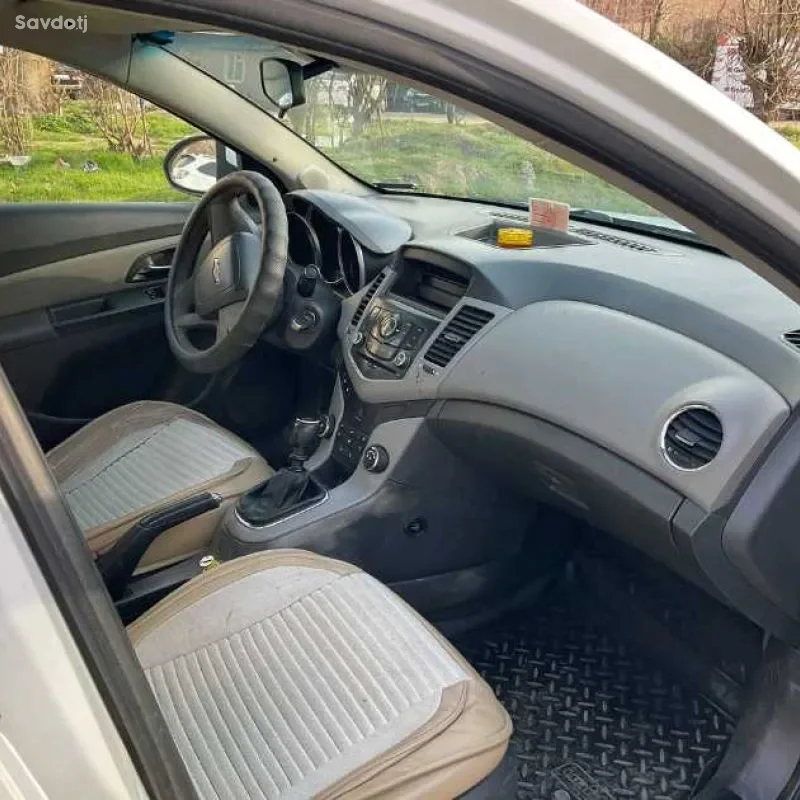 Chevrolet Cruze 2010