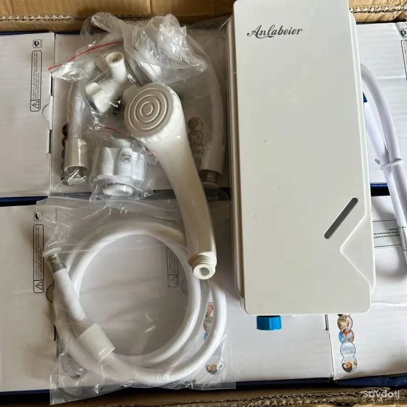 Водонагреватель INSTANT WATER HEATER