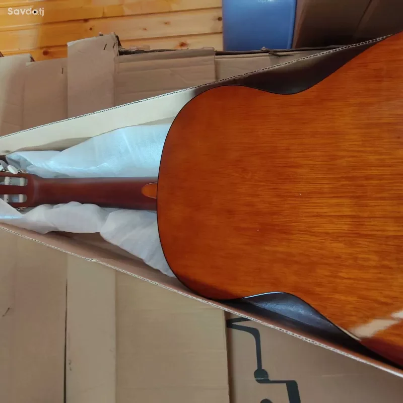 классическая гитара yamaha с 40 