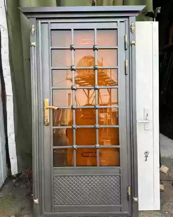 Двери