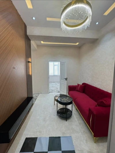 2-комн. квартира, 4 этаж, 70м², 18мкр — миниатюра 1