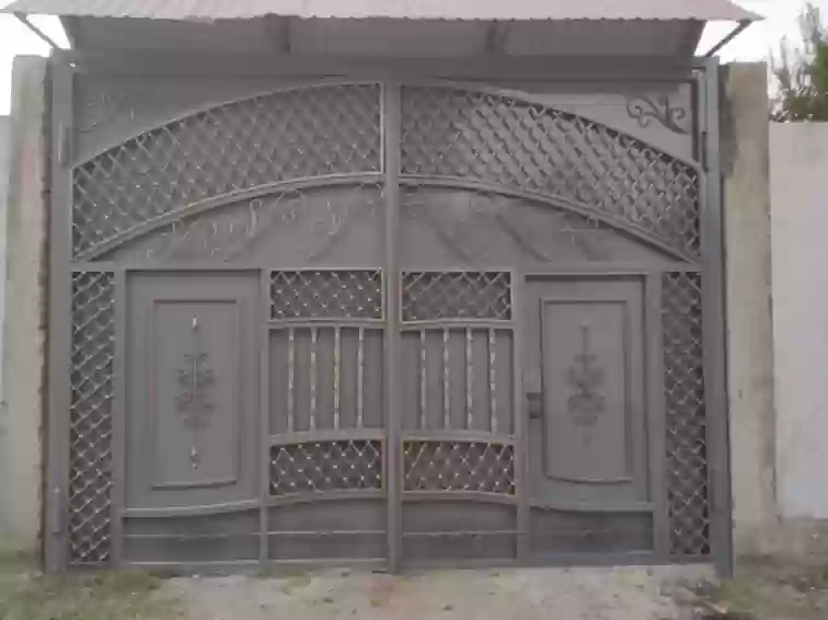2 этажный, 9-комн. дом, 233 м², 6 соток, исмоили сомони