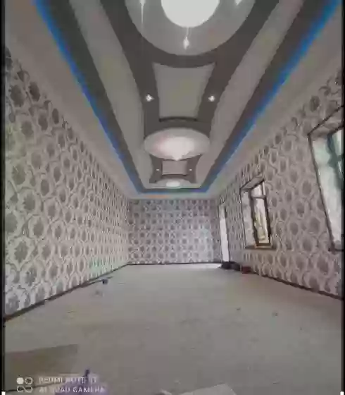 Мастер по ремонту квартиры.