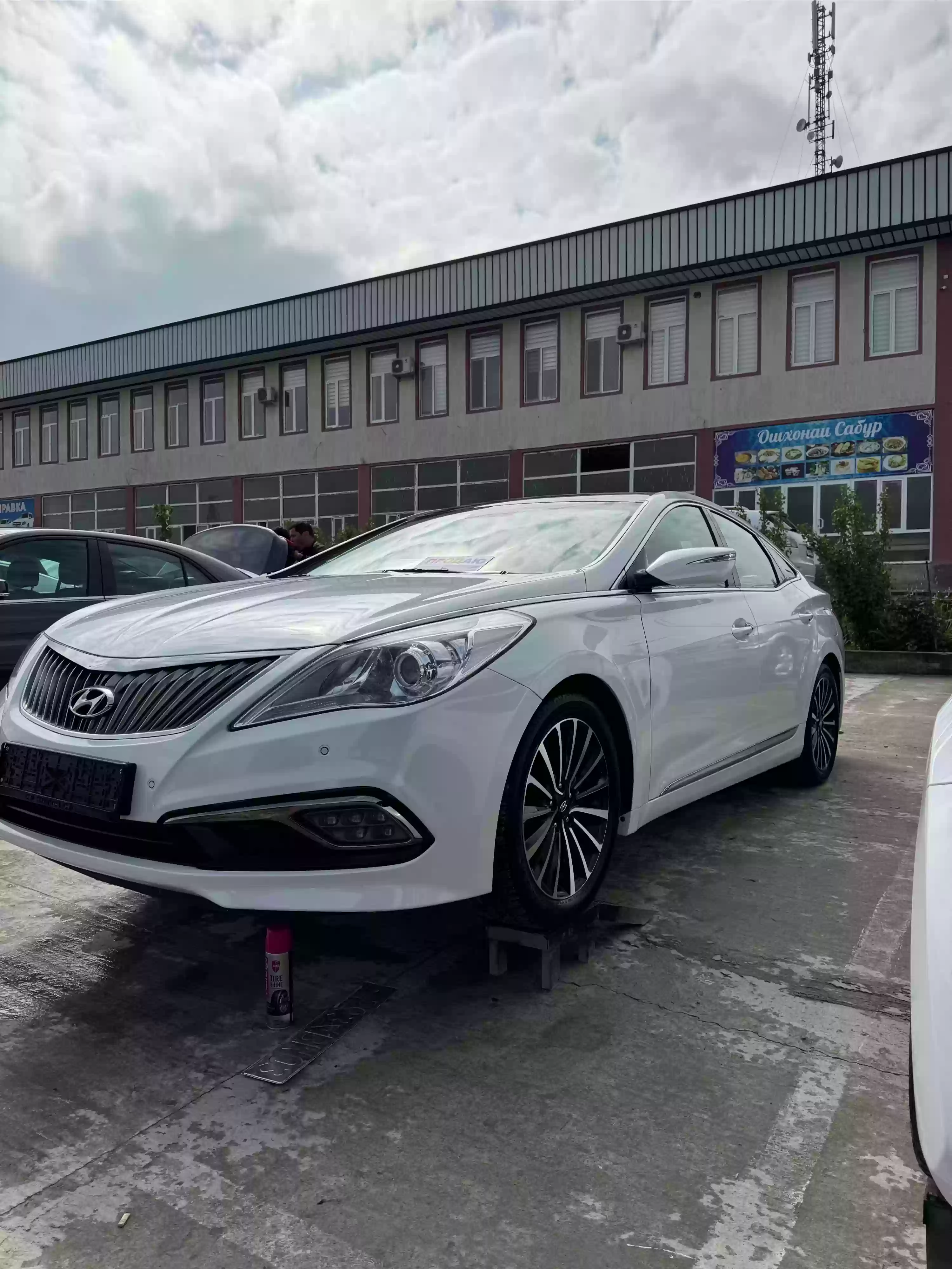 Hyundai Grandeur 2012