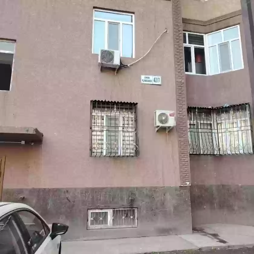 2-к квартира, 1 этаж, 61 м², 33