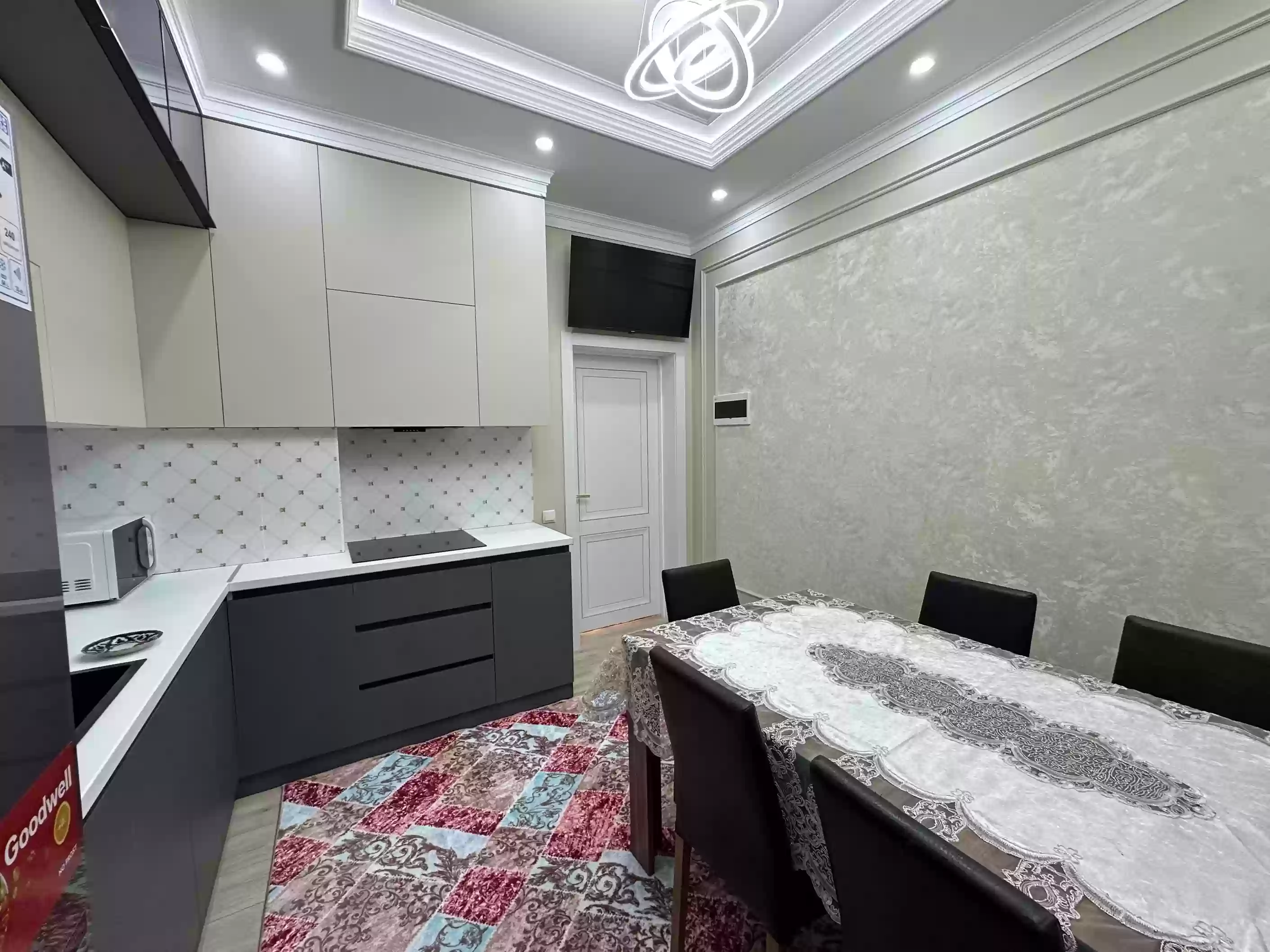 3-к квартира, 8 этаж, 110 м², 12 микрорайон