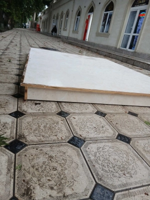 вешалка и подюм срочно 