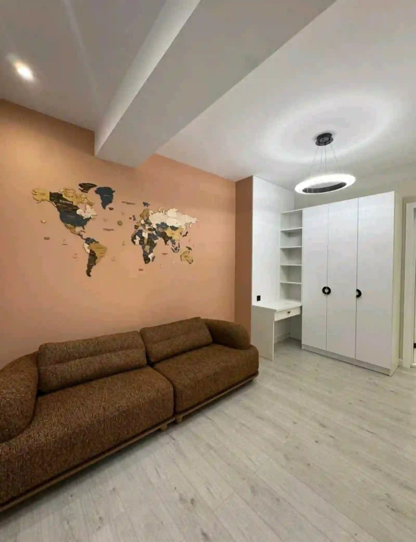 3-к квартира, 10 этаж, 132 м², Шохмансур