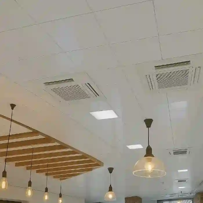 Амстронг 