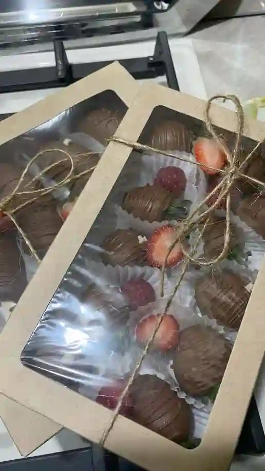 клубника в шоколаде