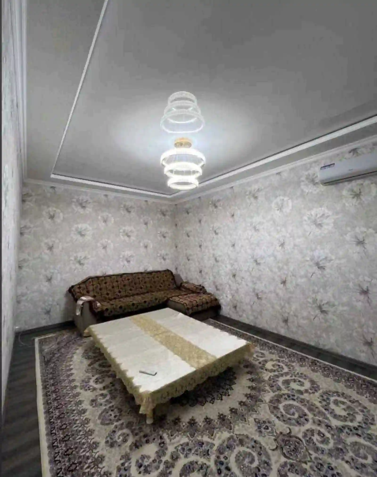1 этажный, 10-комн. дом, 280 м², 3 соток, Сино