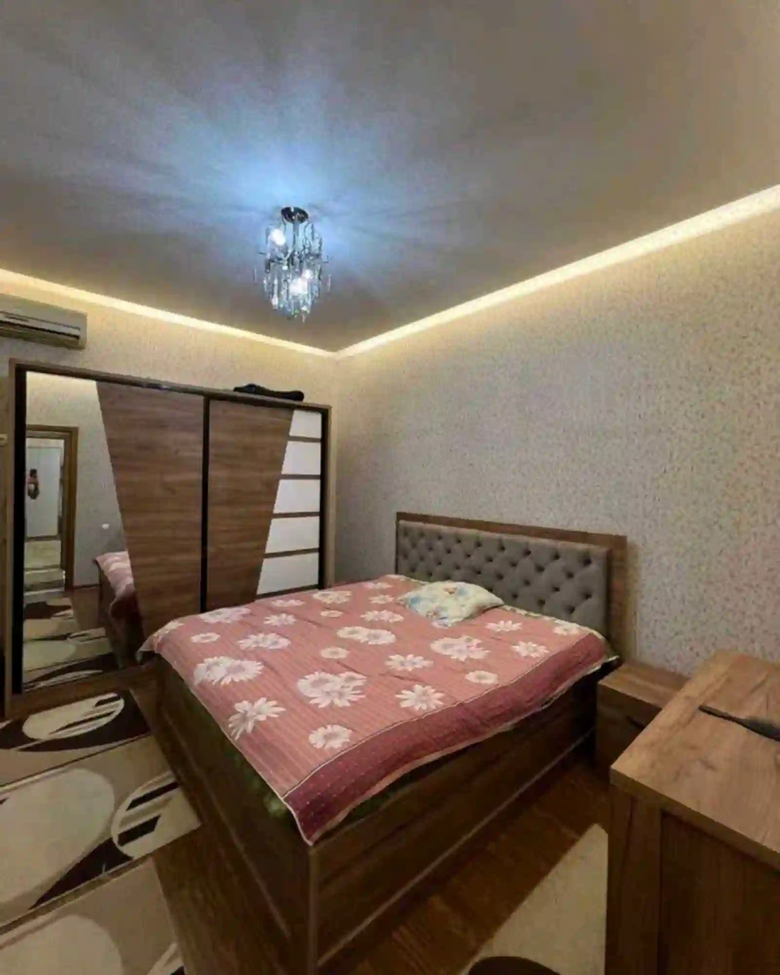 1 этажный, 10-комн. дом, 280 м², 3 соток, Сино
