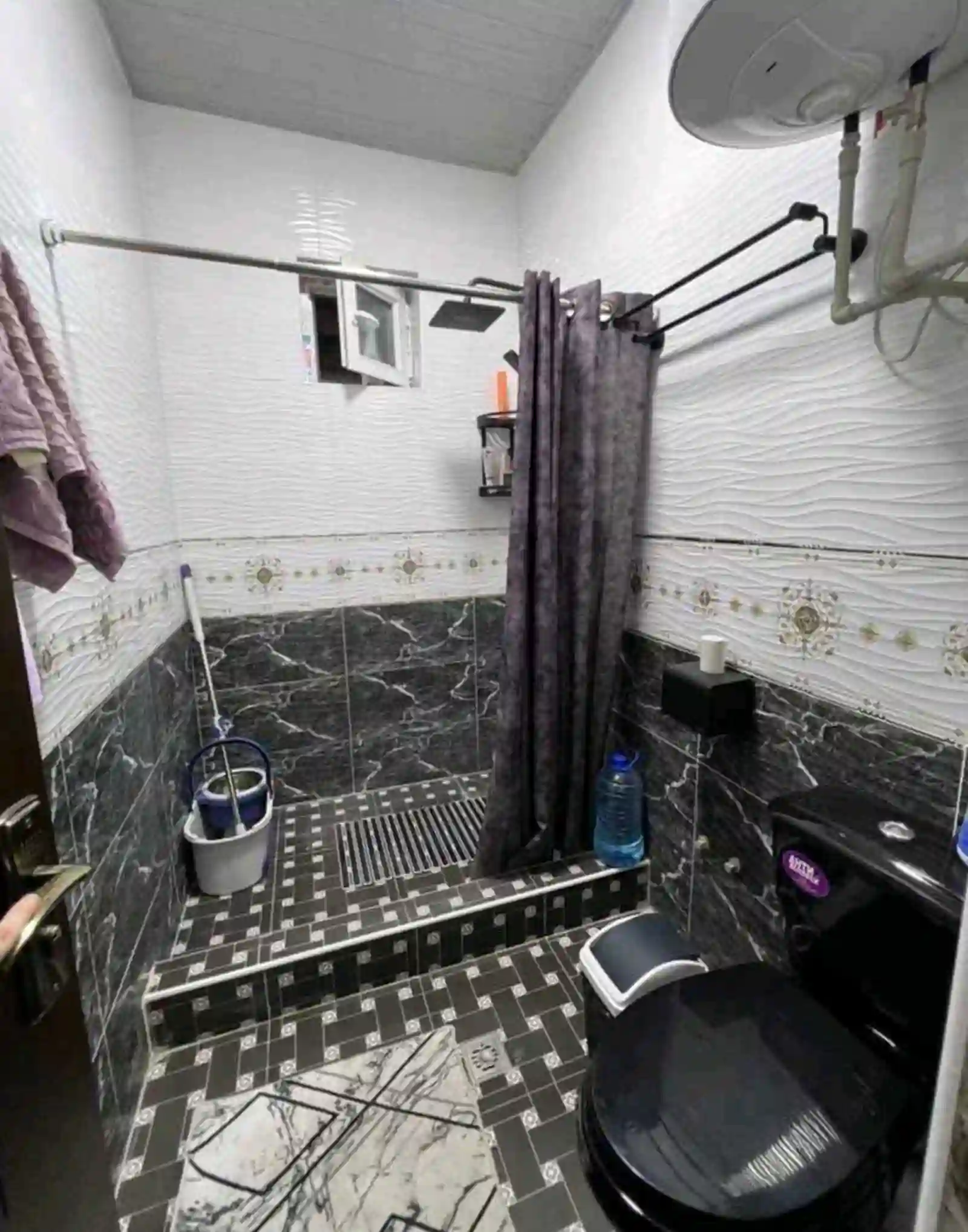 1 этажный, 10-комн. дом, 280 м², 3 соток, Сино