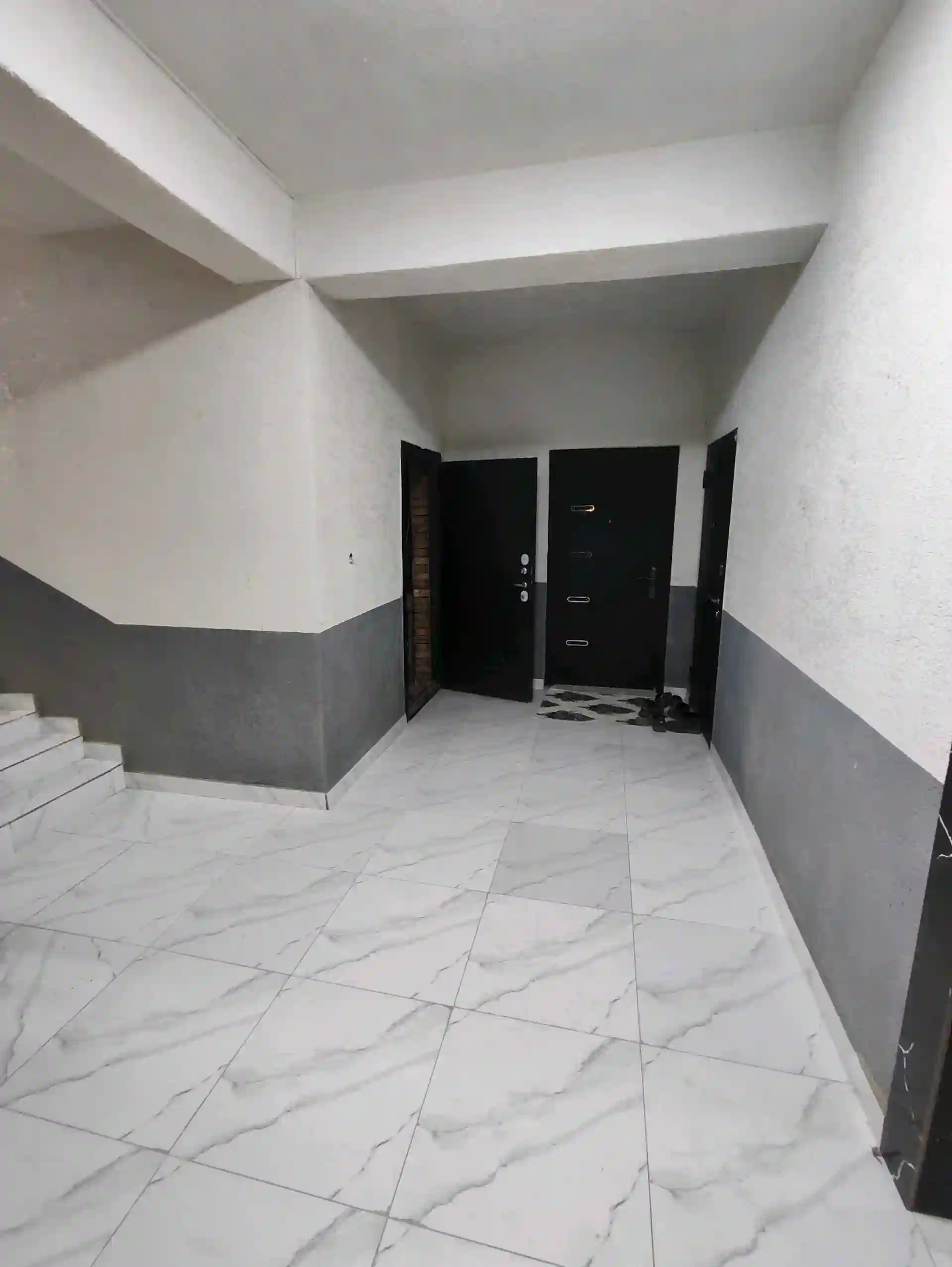 2-к квартира, 7 этаж, 77 м², 1мкр — миниатюра 4