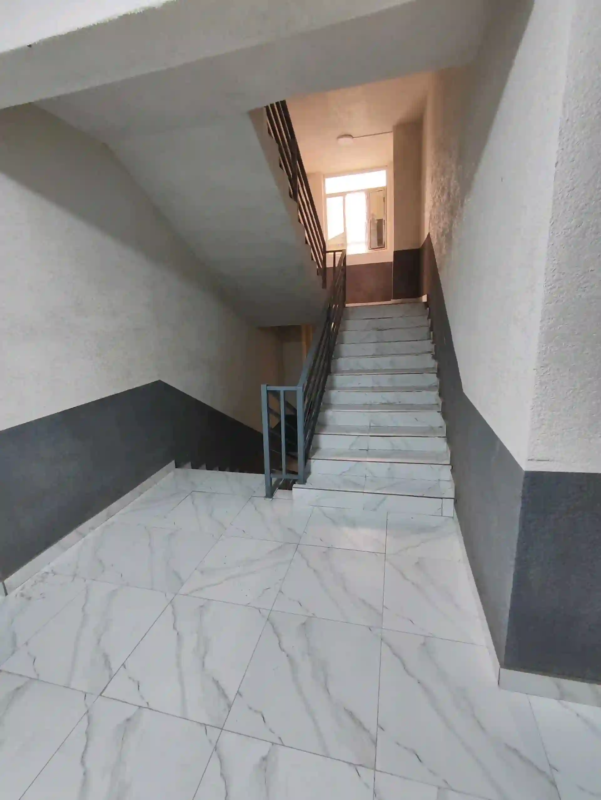 2-к квартира, 7 этаж, 77 м², 1мкр — миниатюра 7