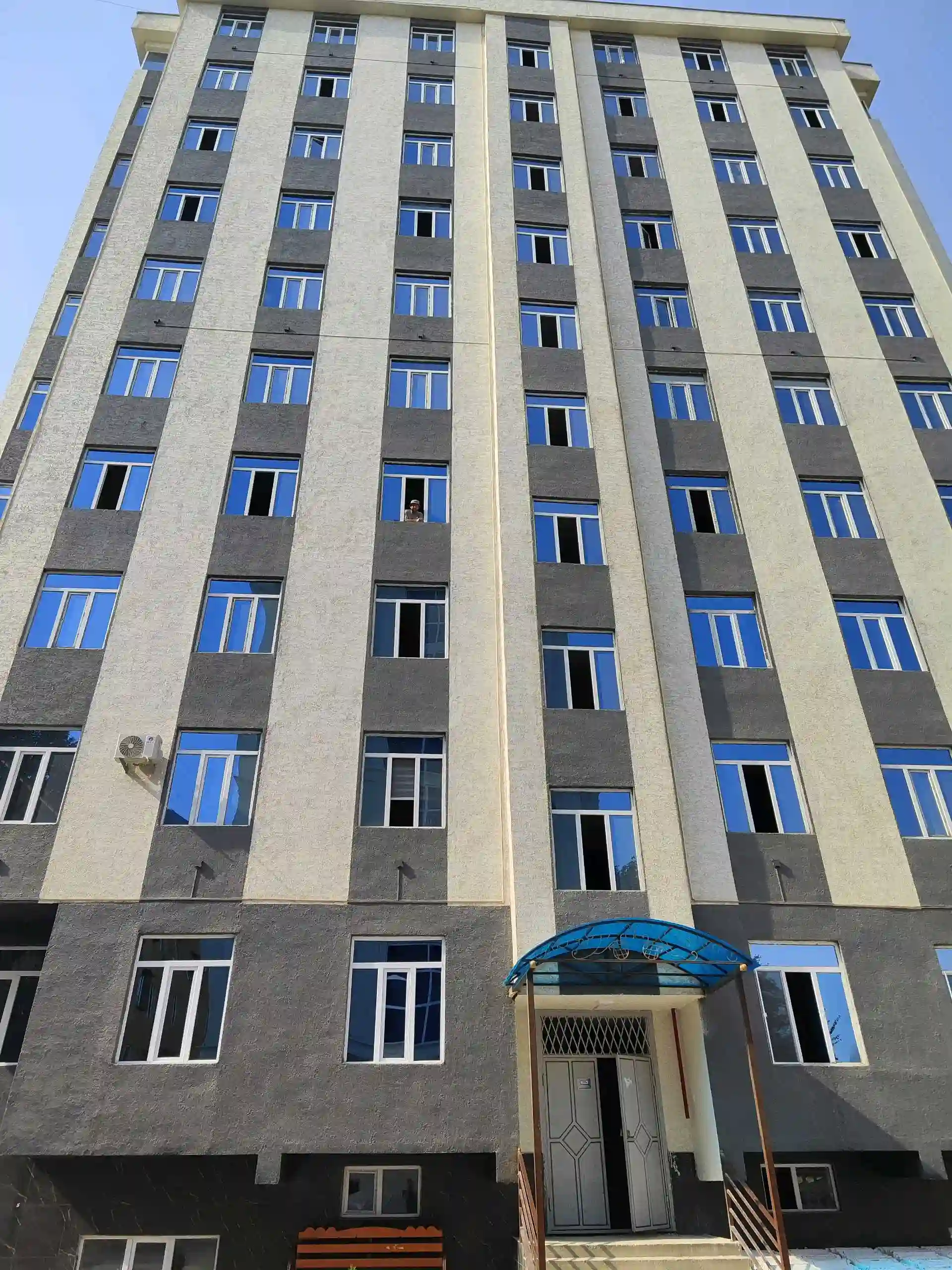 2-к квартира, 7 этаж, 77 м², 1мкр — миниатюра 2