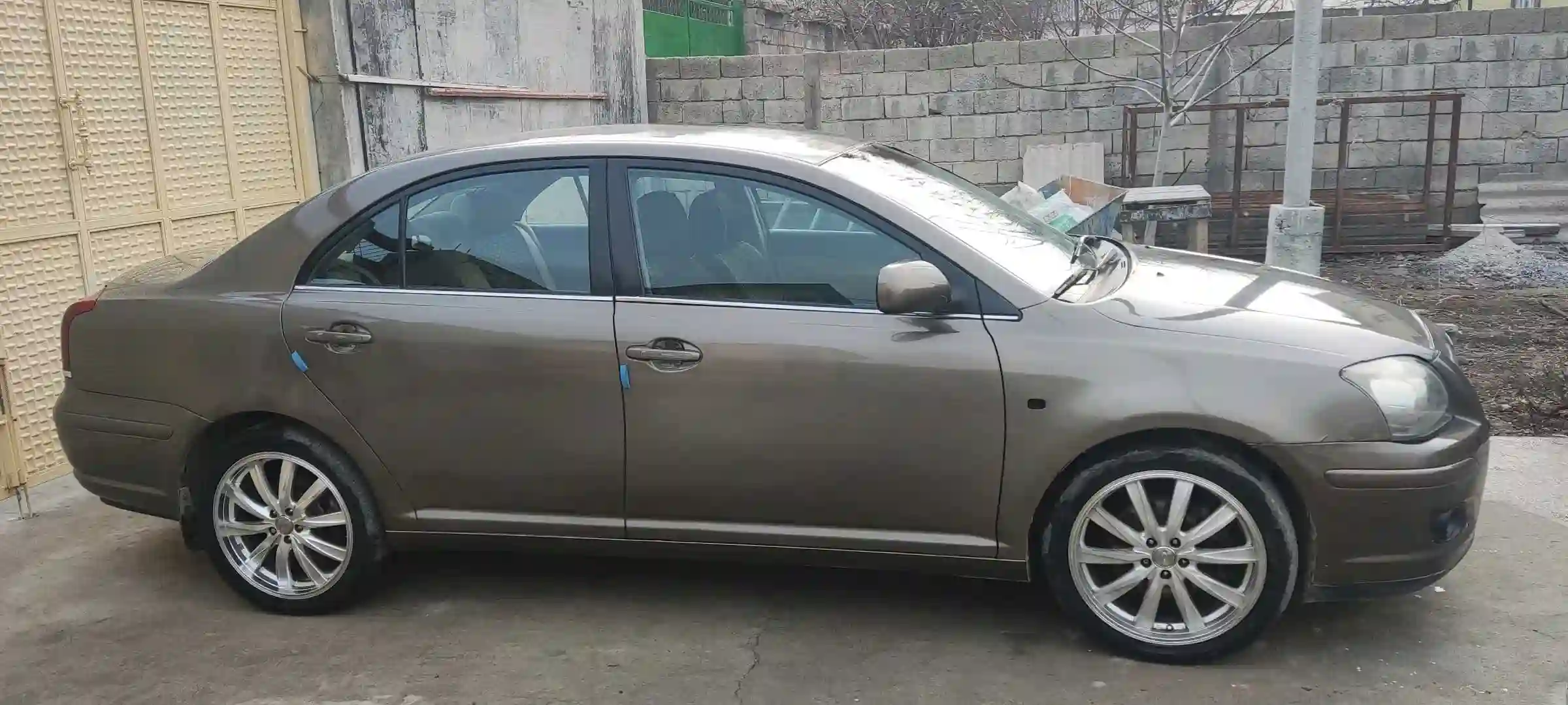 Toyota Avensis 2003